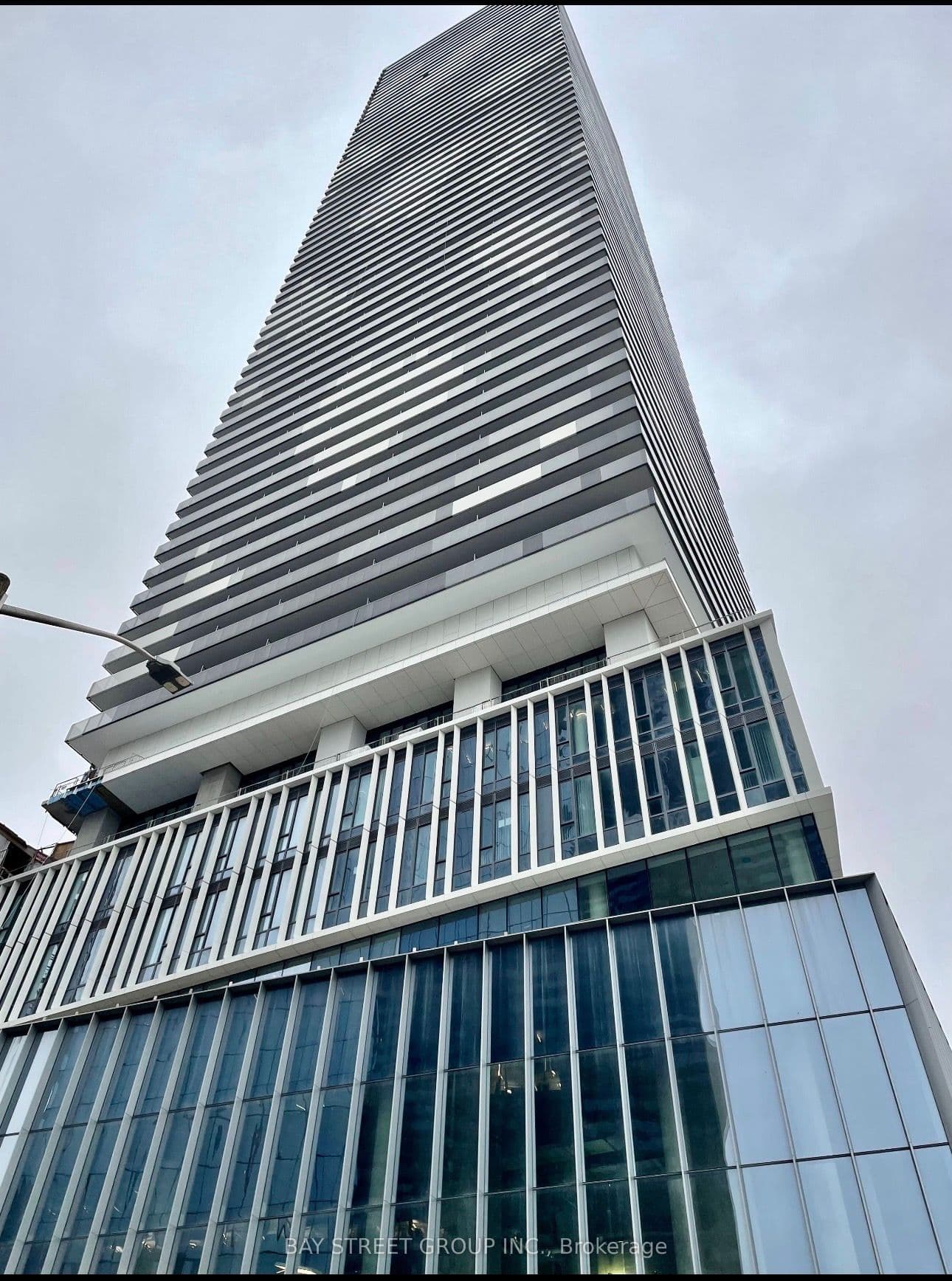 138 Downes Street 1705, Toronto C08, ON M5E 0E4