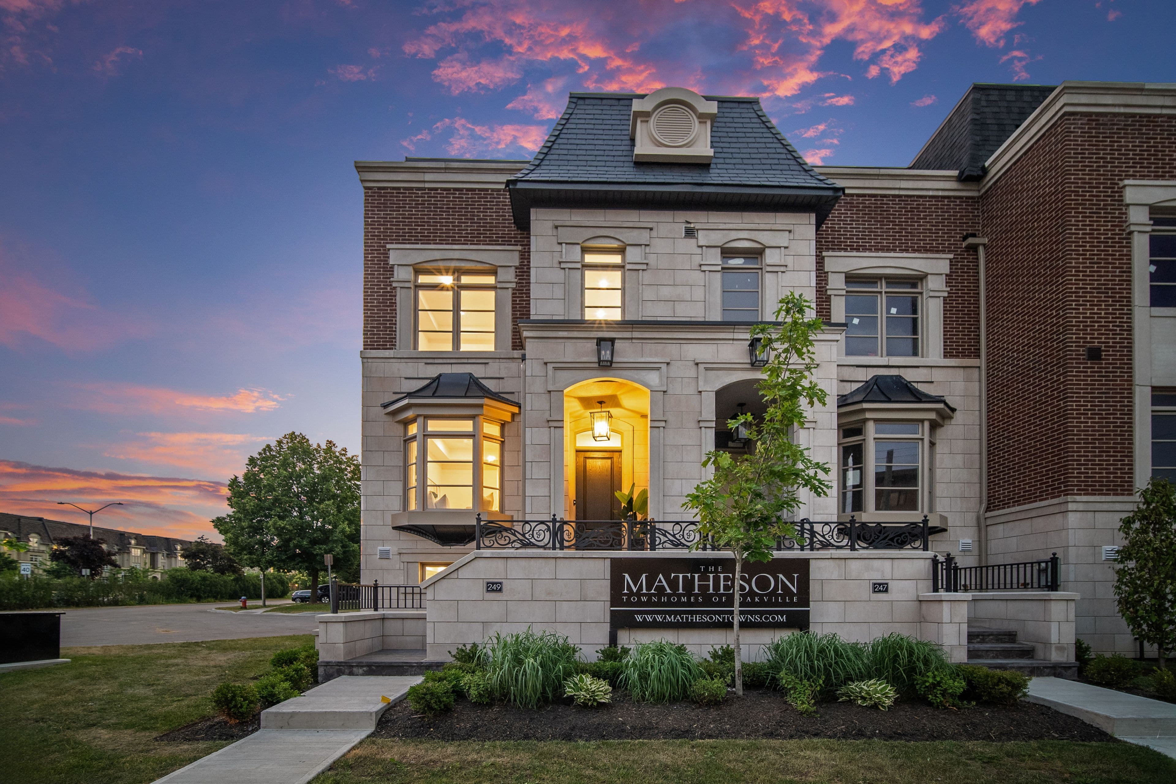 249 Rebecca Street, Oakville, ON L6K 2W4