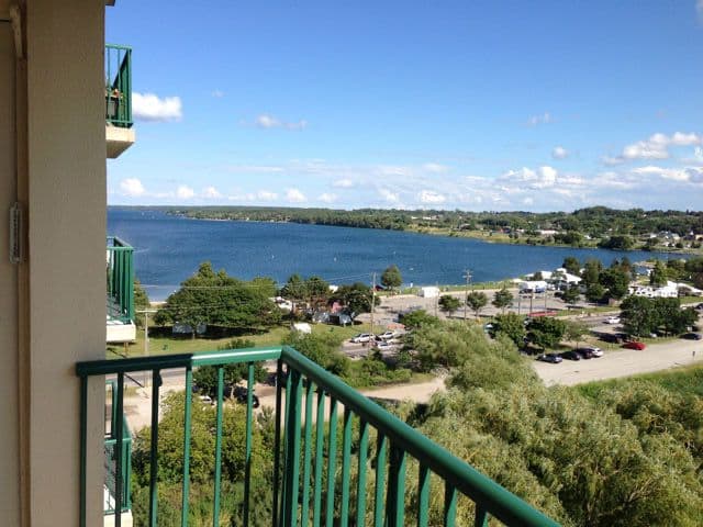 75 Ellen Street 1012, Barrie, ON L4N 7R6