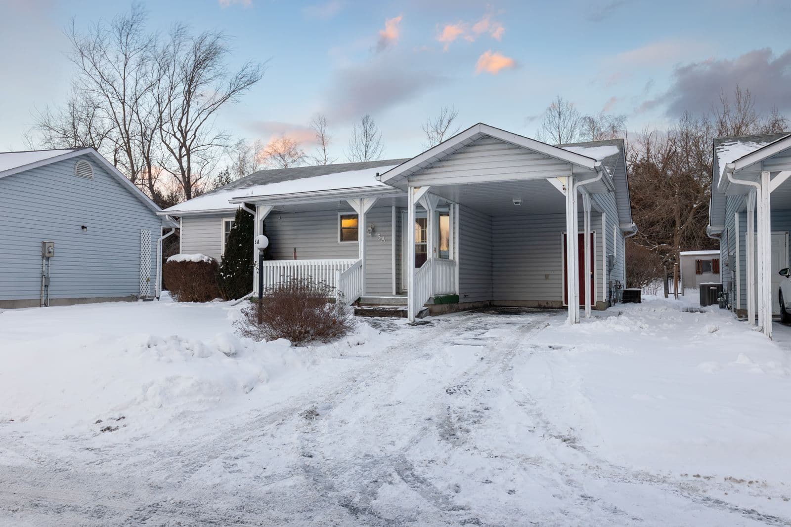 5A Fairway Drive, Clarington, ON L1B 1B6