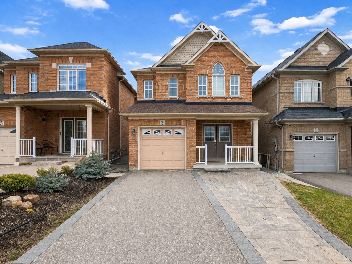 3 Herefordshire Crescent, East Gwillimbury, ON L9N 0B7
