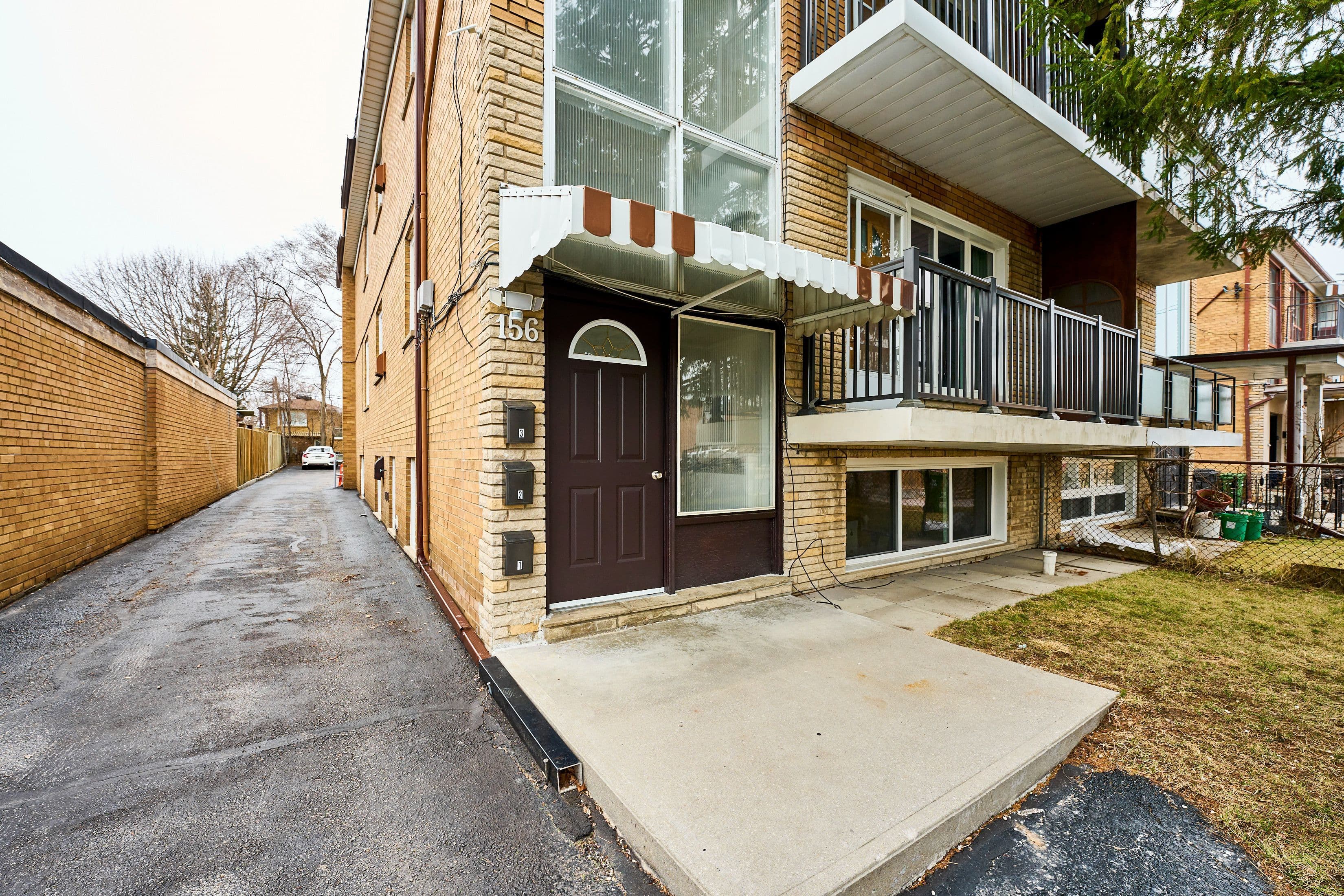 156 Overbrook Place 3, Toronto C06, ON M3H 4P9