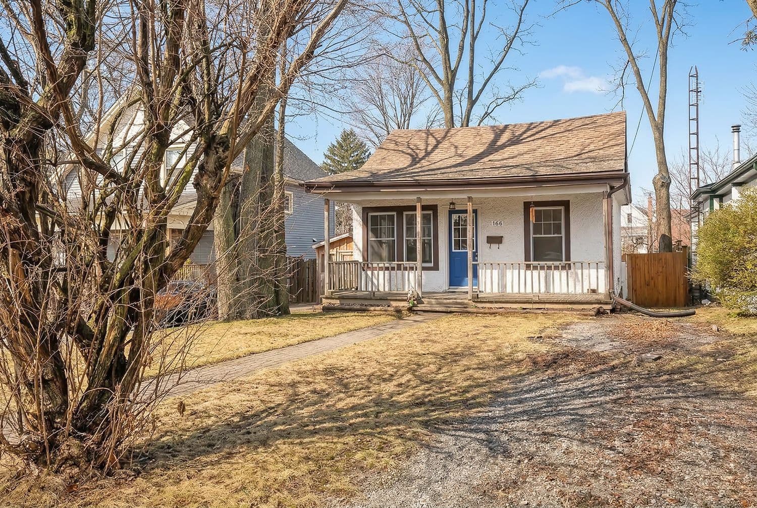 166 East 6th Street, Hamilton, ON L9A 3C3