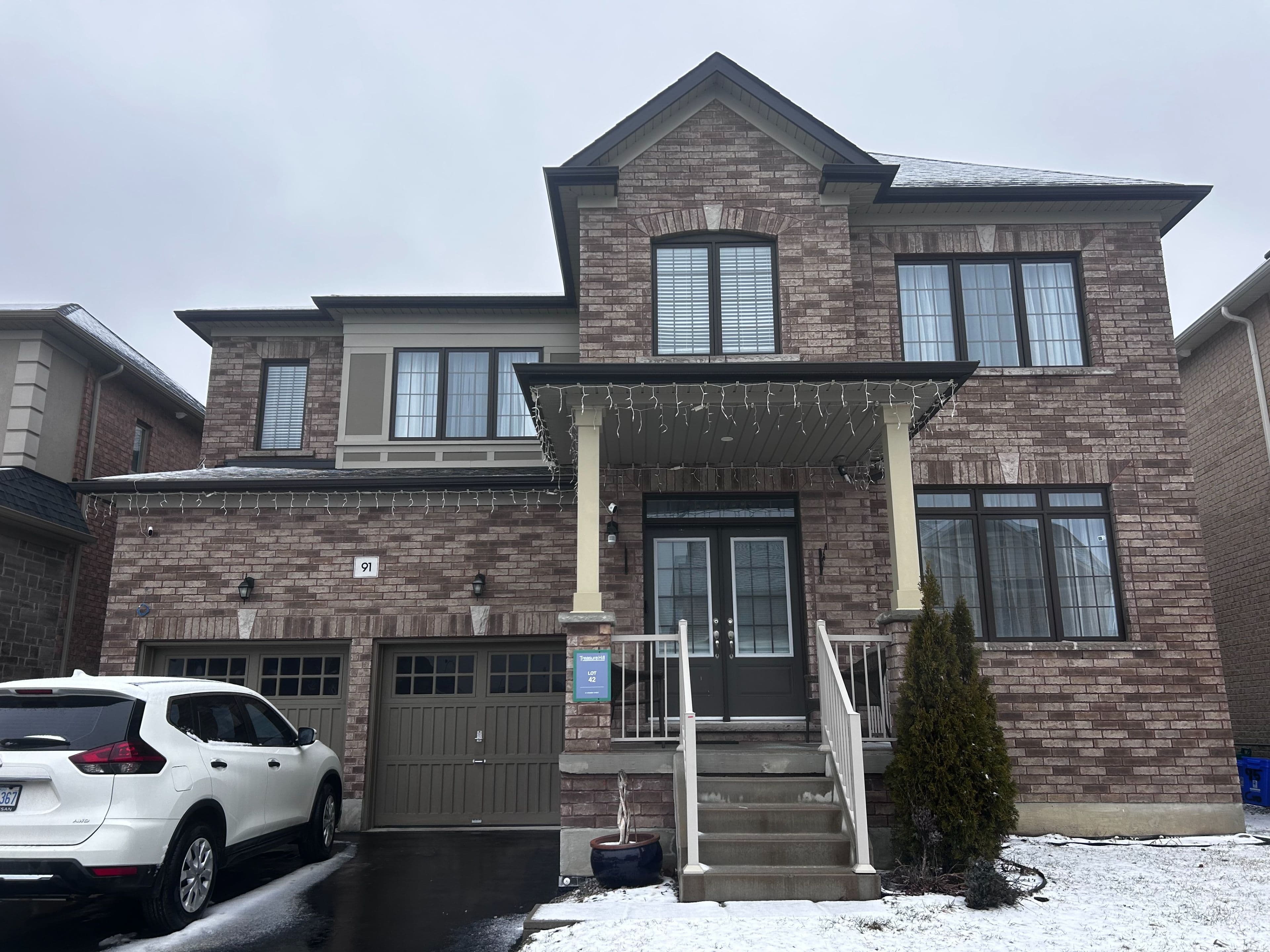 91 Crombie Street S, Clarington, ON L1C 0T6