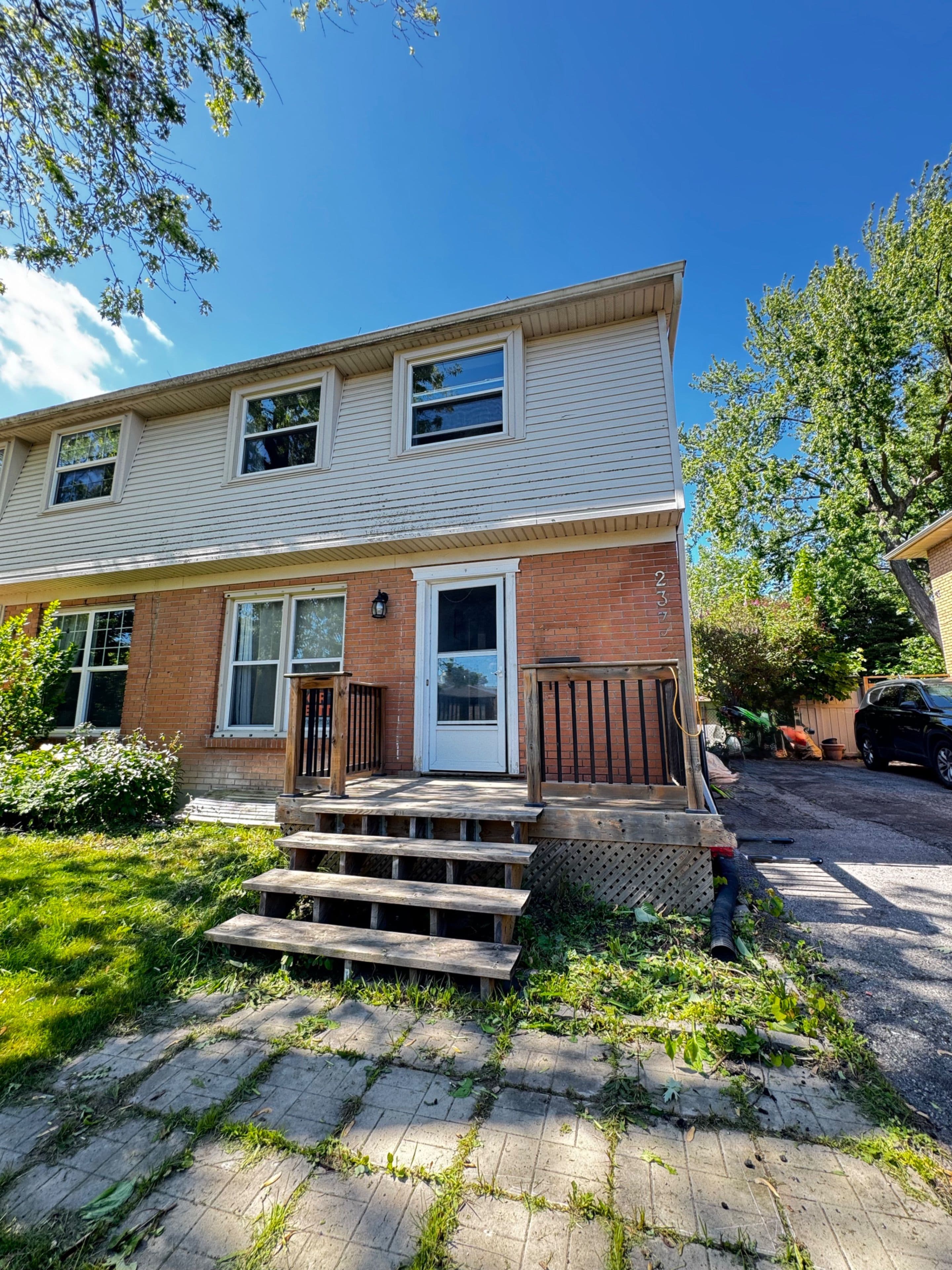 237 Homestead (Basement ) Crescent, London North, ON N6G 2E7