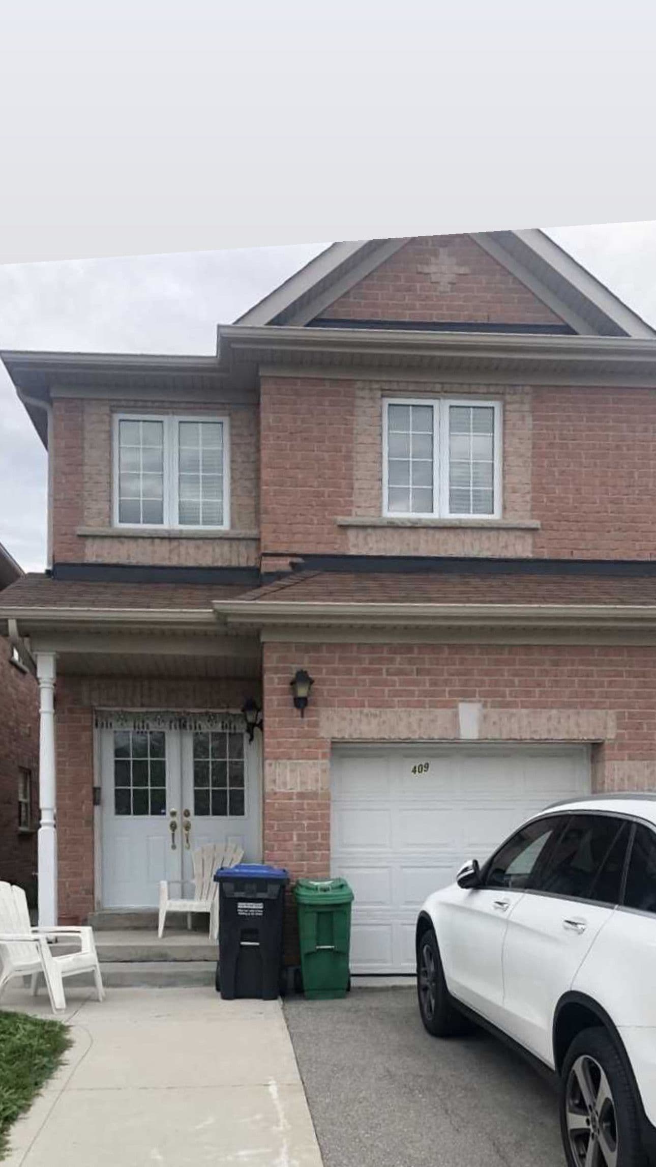 409 Comiskey Crescent Basement, Mississauga, ON L5W 0C6