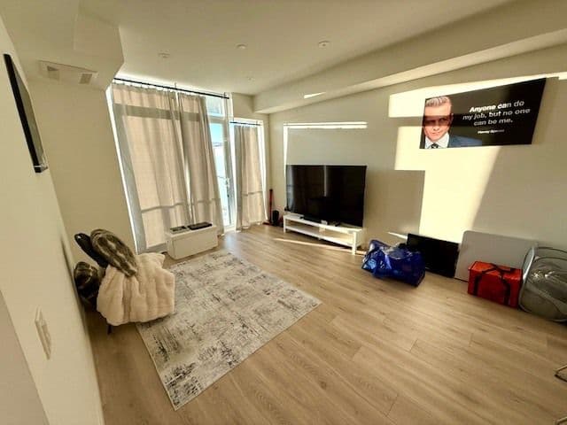 741 King Street W 707, Kitchener, ON N2G 0E9