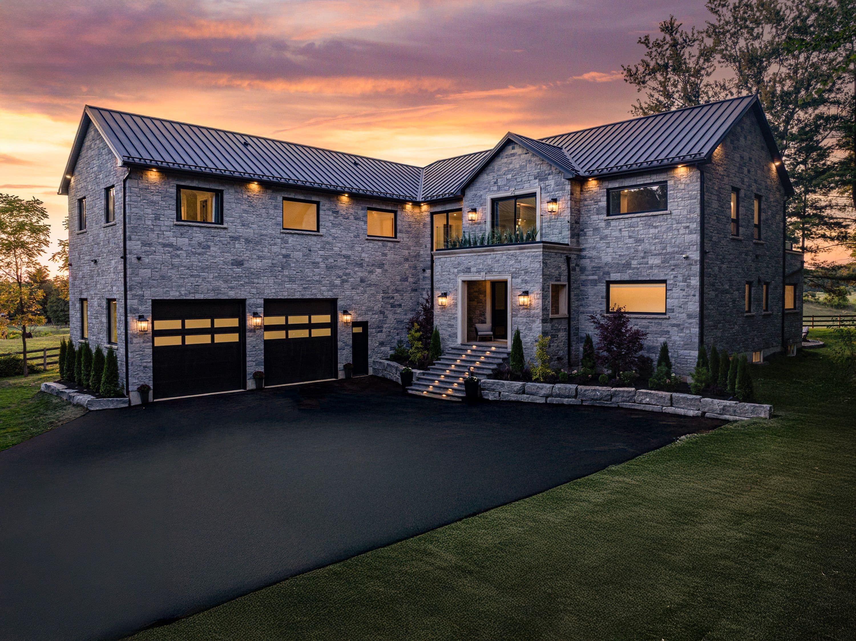 1067 Jerseyville Road W, Hamilton, ON L0R 1R0