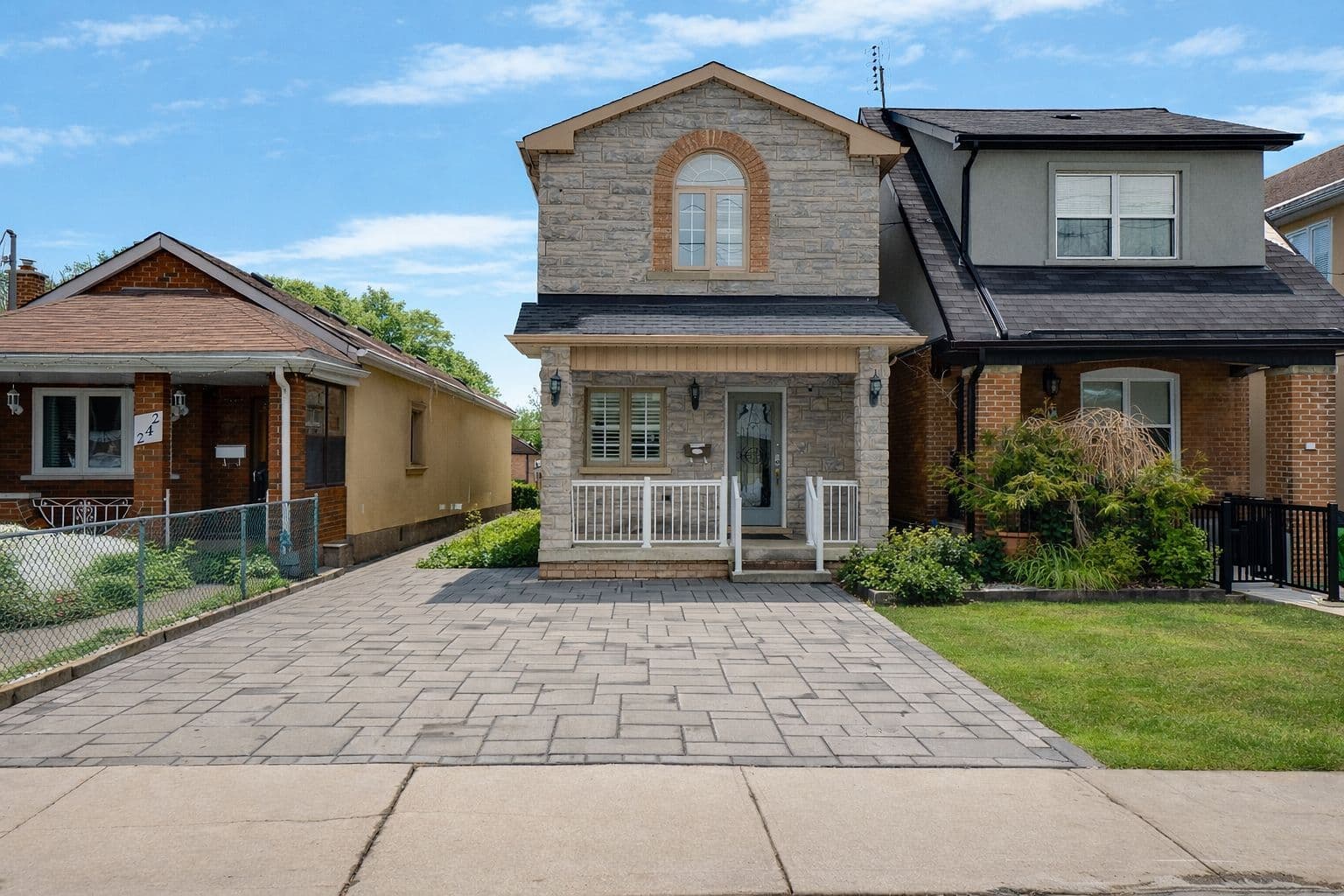 246 Prescott Avenue Unit 1, Toronto W03, ON M6N 3H1