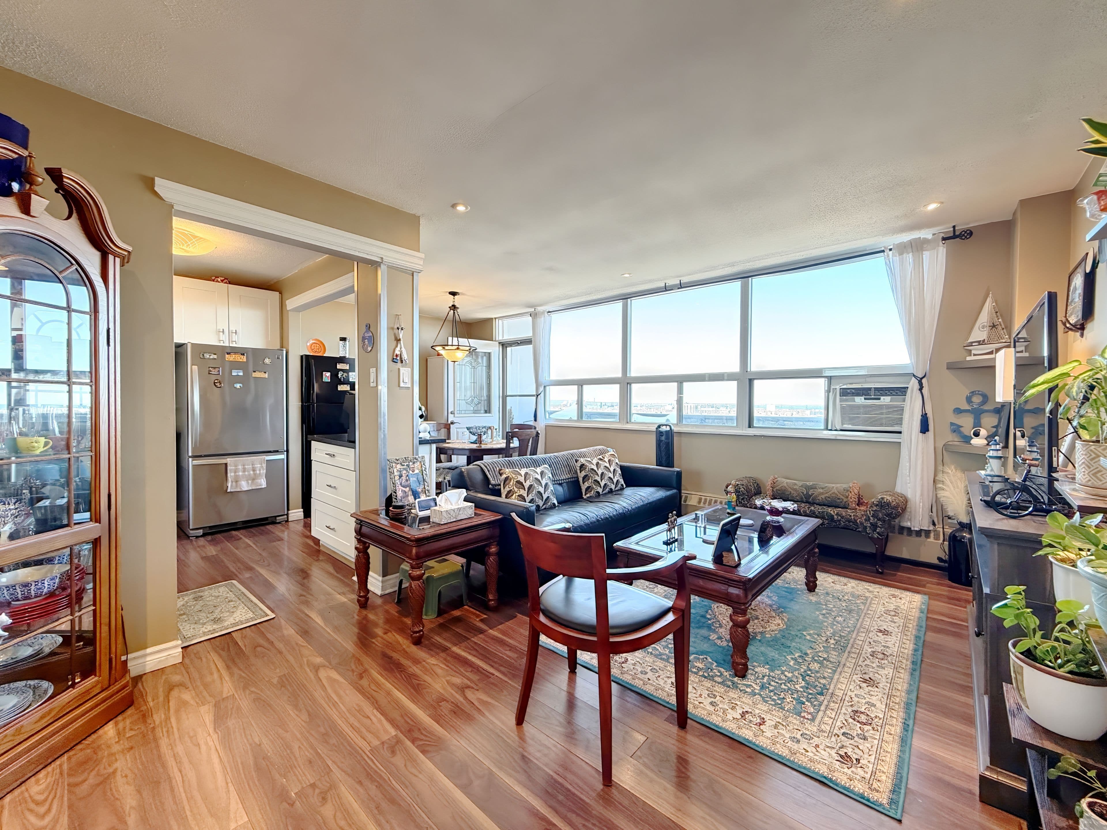 15 Albright Road 1002, Hamilton, ON L8K 5J2