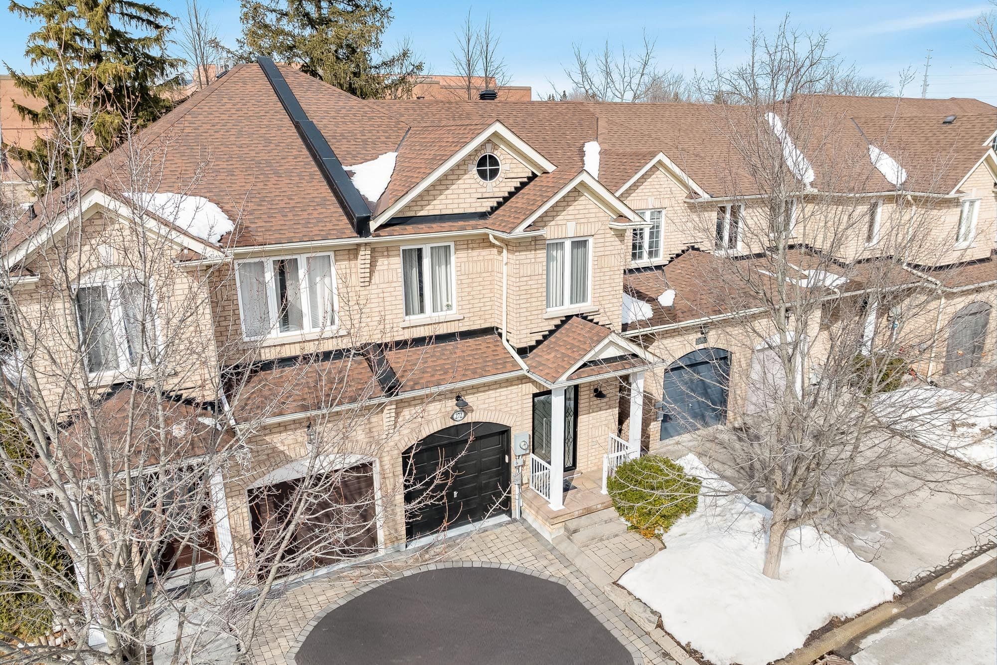 272 Tom Taylor Crescent, Newmarket, ON L3X 3E8