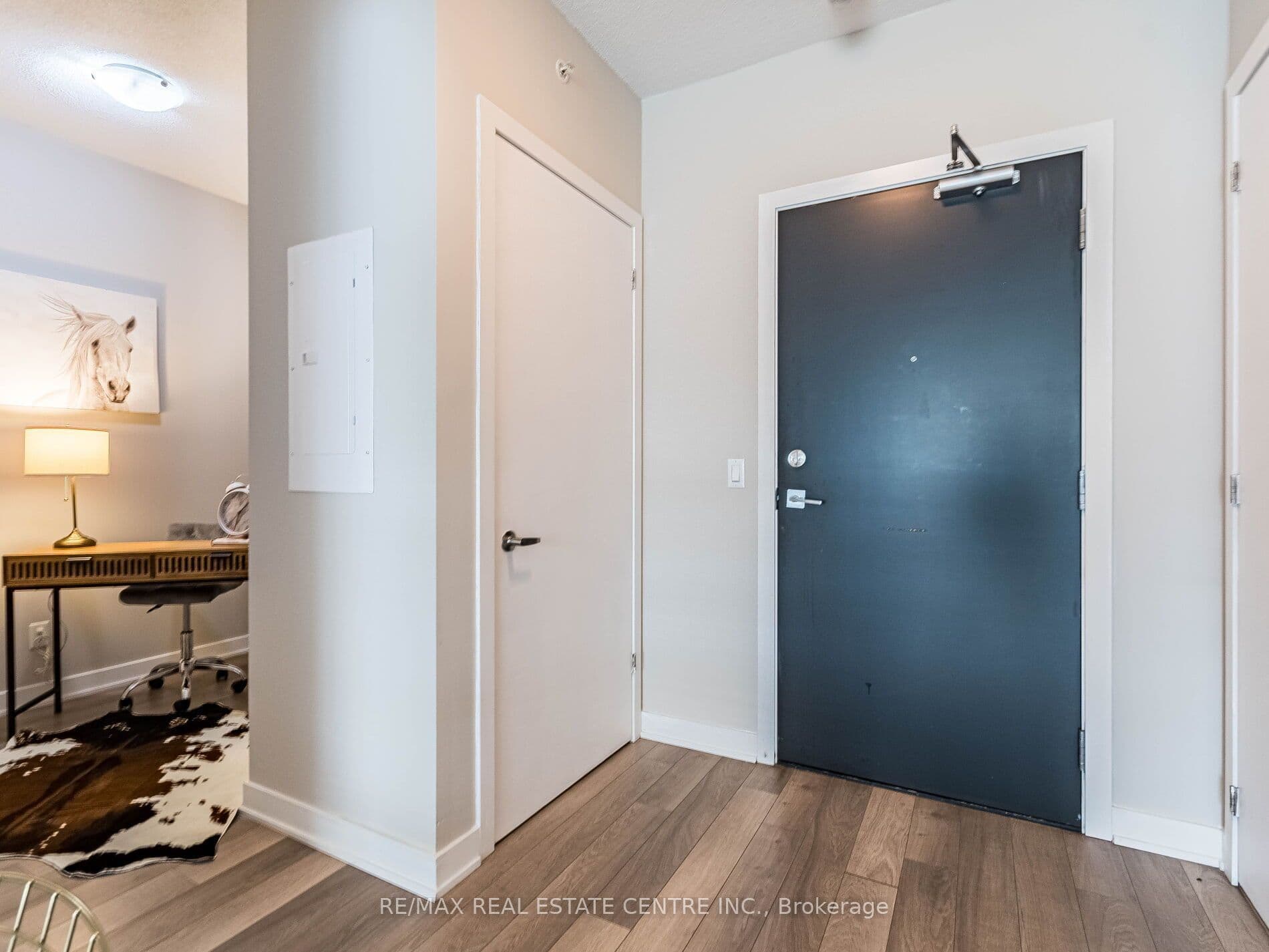 5240 Dundas Street B314, Burlington, ON L7L 0J6