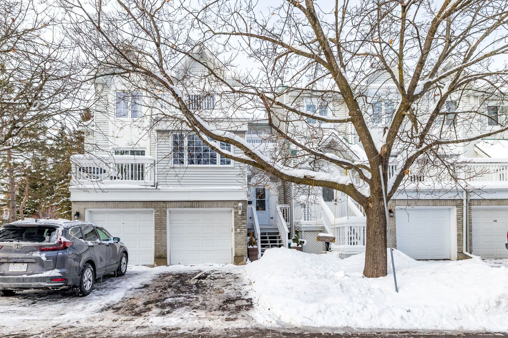 122 Castlegreen Private 58, Hunt Club - South Keys and Area, ON K1T 3N2