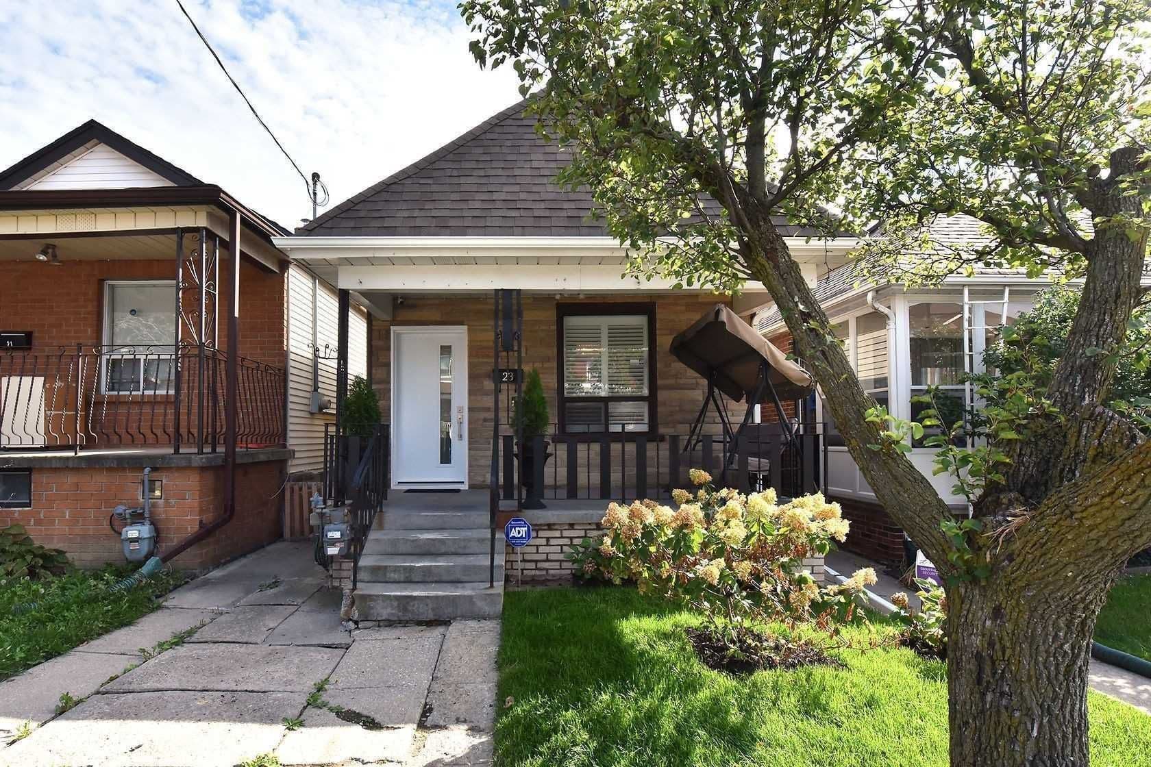 23 Amherst Avenue Main, Toronto C03, ON M6E 1Z2