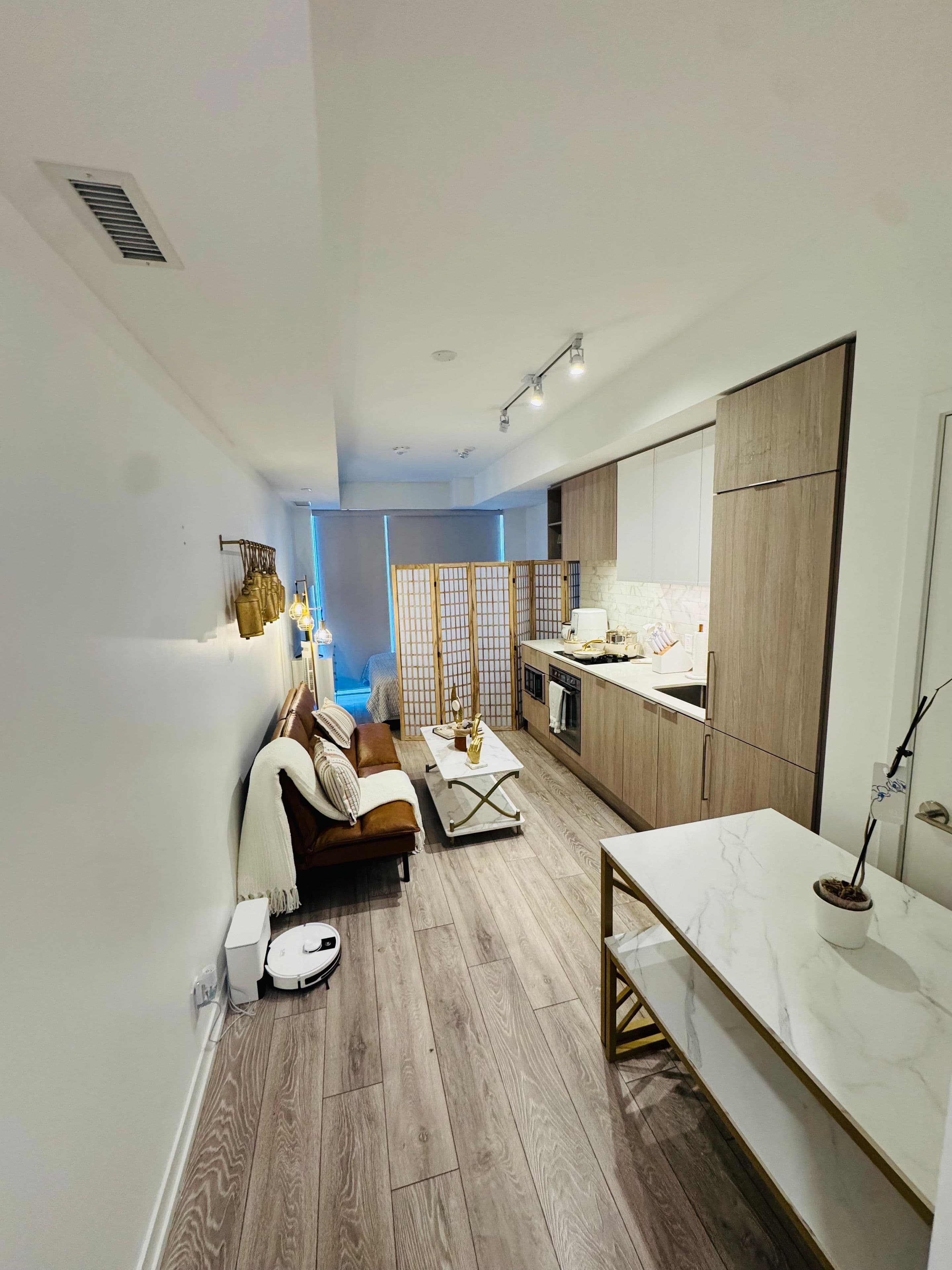 2020 Bathurst Street 535, Toronto C03, ON M5P 0A6