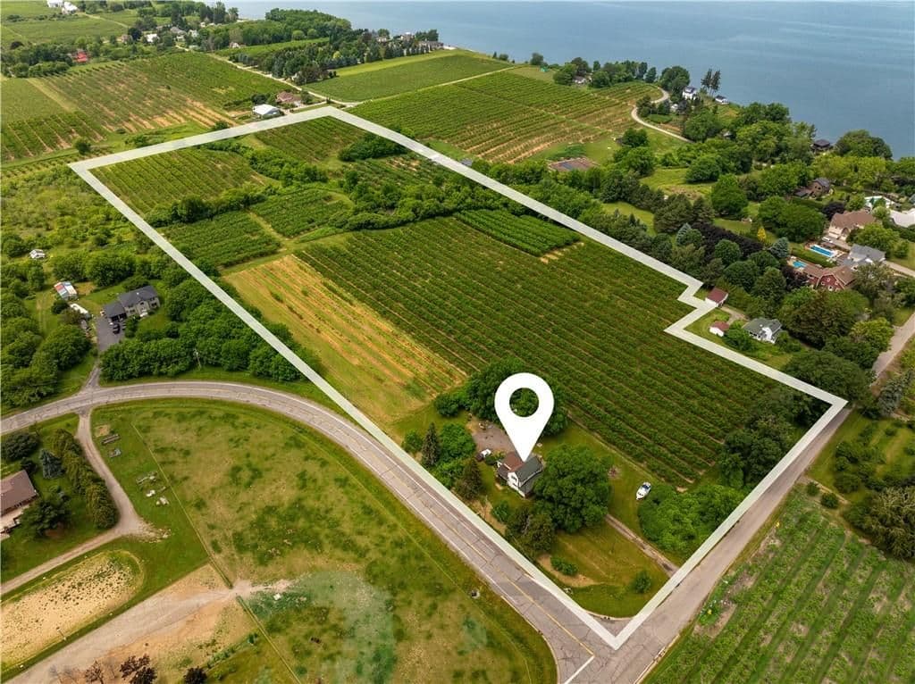 4864 Mountainview Road N, Lincoln, ON L3J 1W2