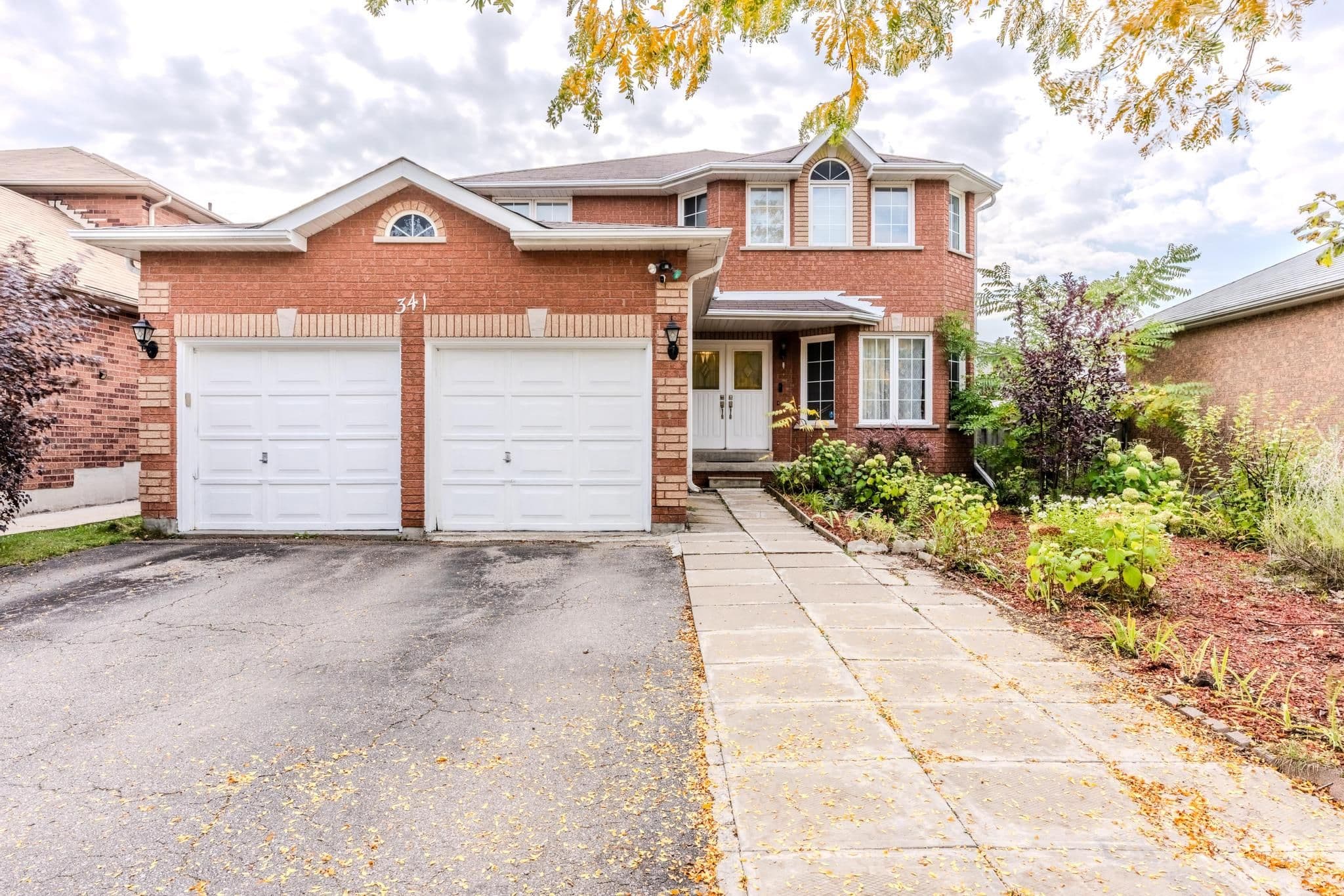 341 Livingstone Street, Barrie, ON L4N 7C5