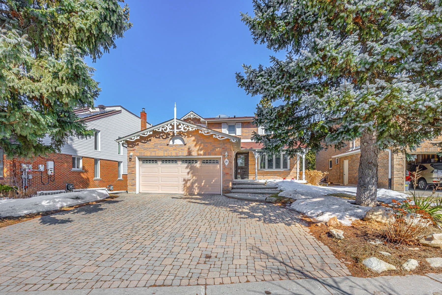 21 Kings College Road Bsmt, Markham, ON L3T 5R7