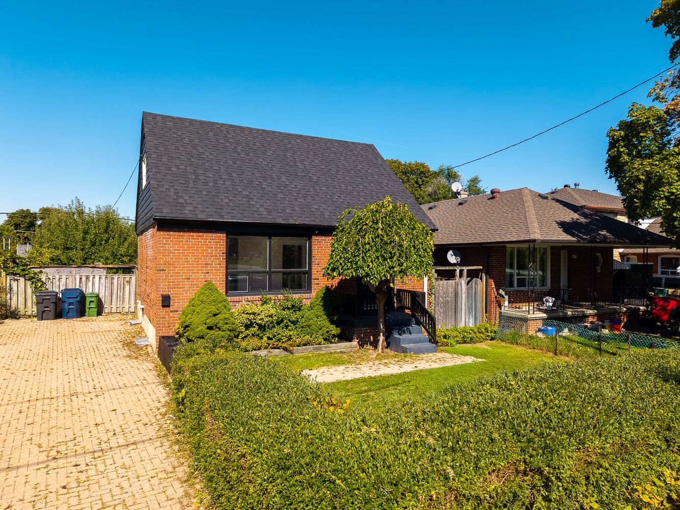 65 Barrhead Crescent, Toronto W10, ON M9W 3Z8