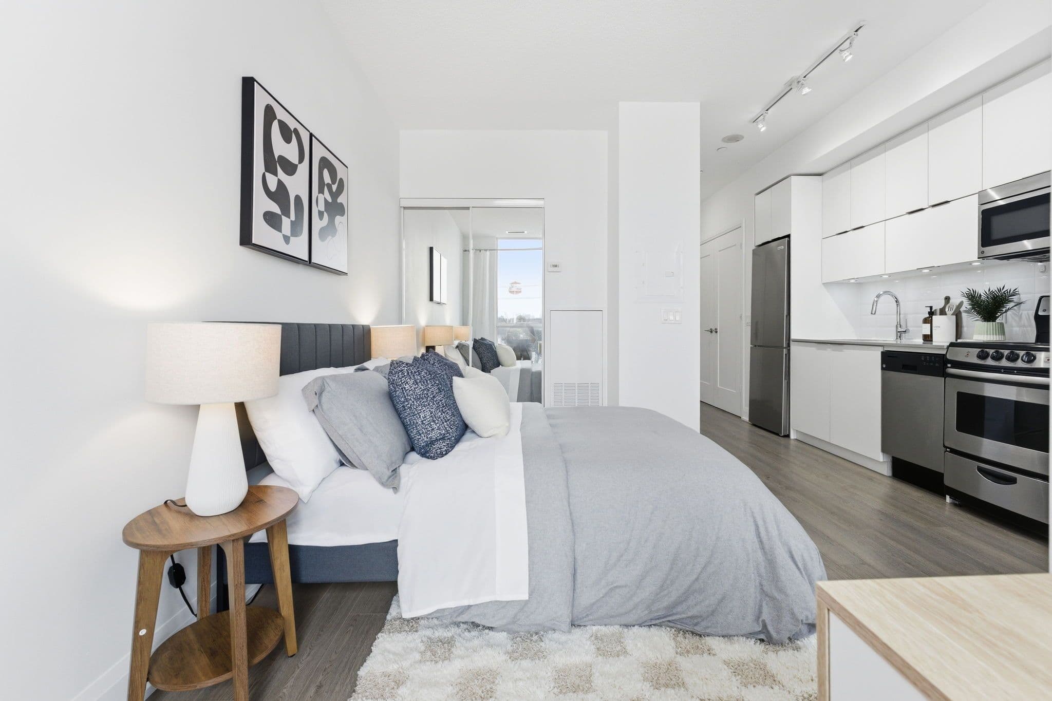 56 Annie Craig Drive 305, Toronto W06, ON M8V 0C8