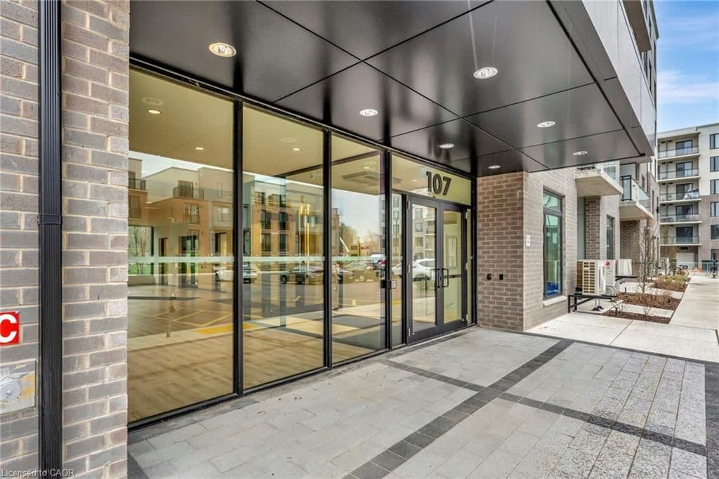 107 Roger Street 516, Waterloo, ON N2J 0G3