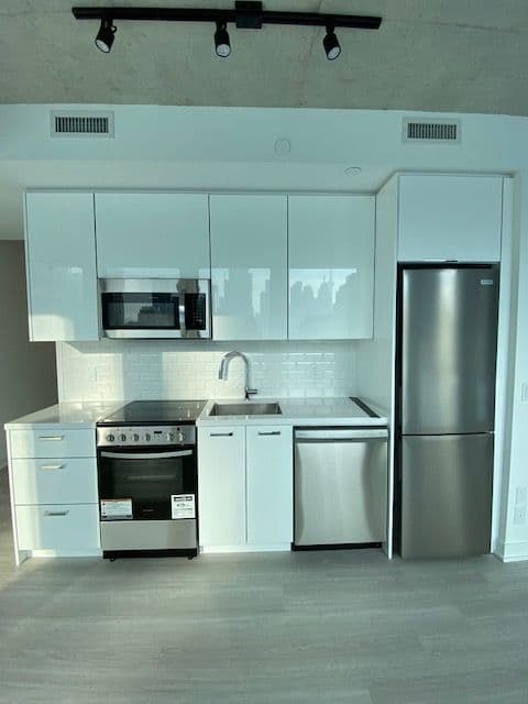 284 King Street E 1304, Toronto C08, ON M5A 1K4