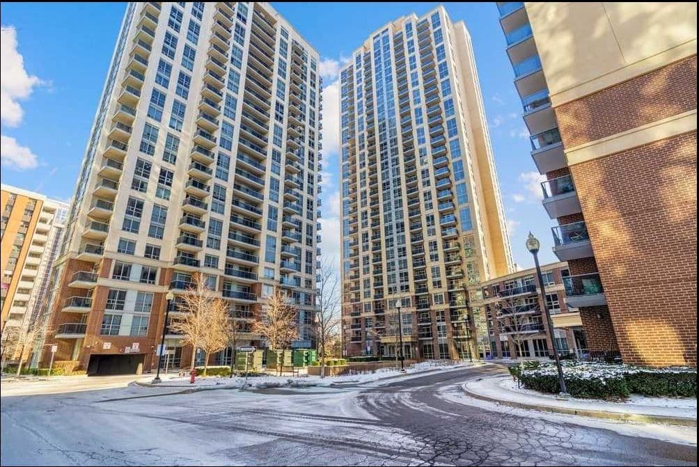 5 Michael Power Place 505, Toronto W08, ON M9A 0A3