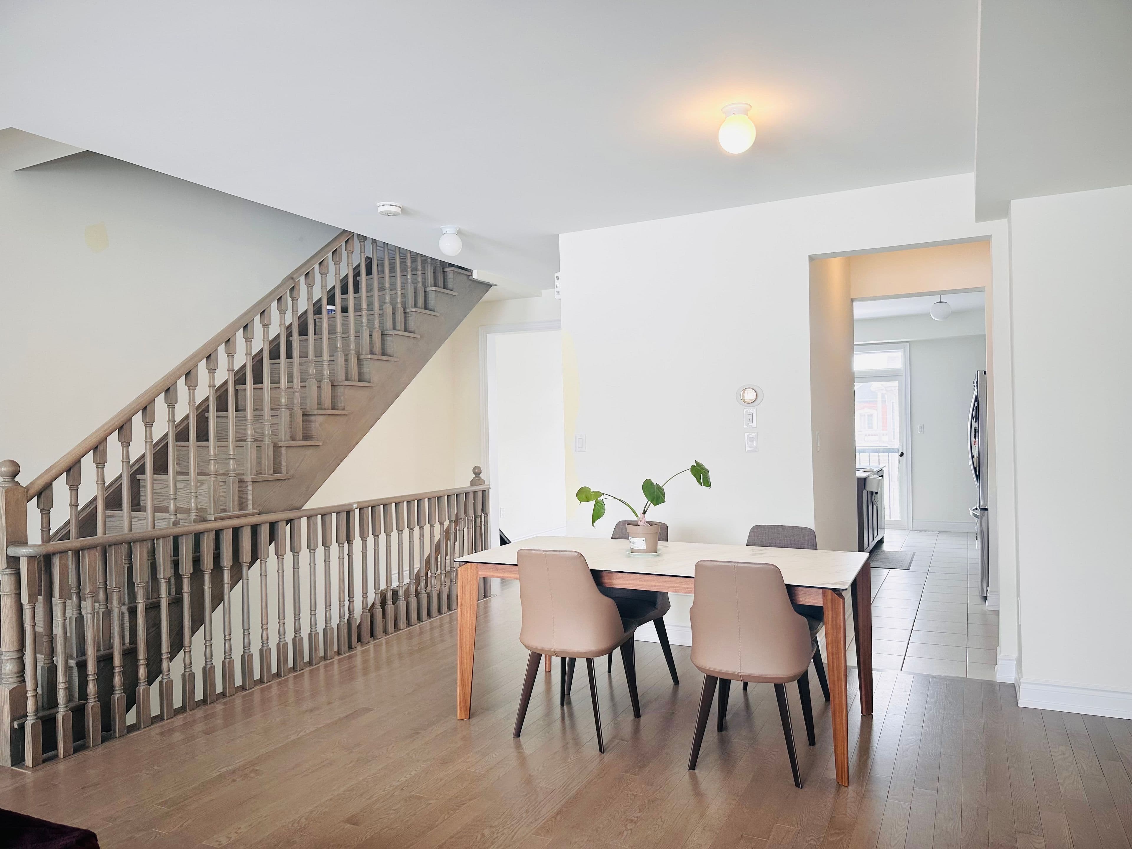 255 Tennant Circle, Vaughan, ON L4H 5L3