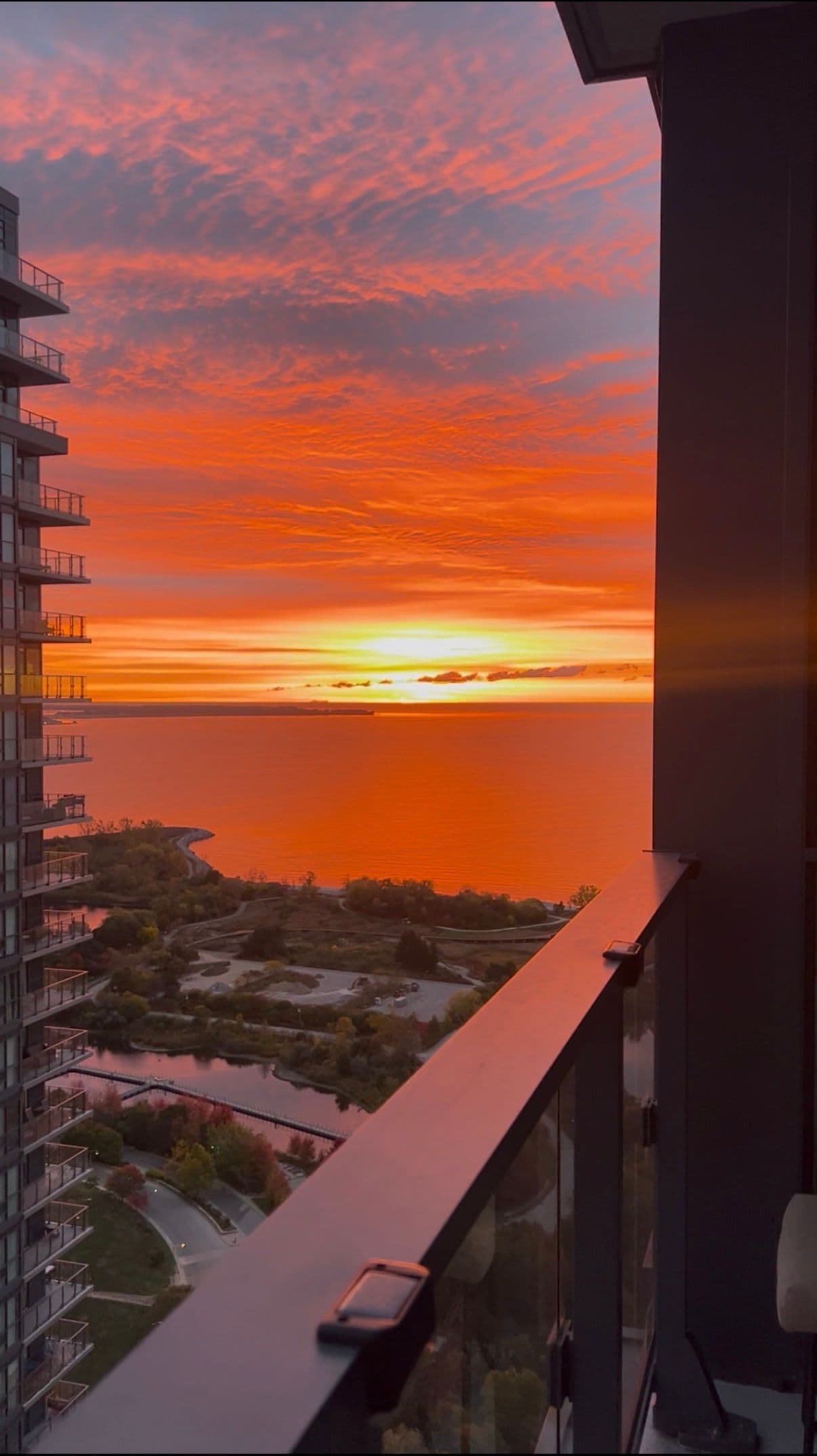 2212 Lake Shore Boulevard W 4308, Toronto W06, ON M8V 0C2