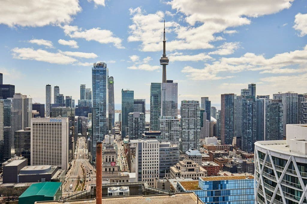 426 University Avenue P306, Toronto C01, ON M5G 1S9