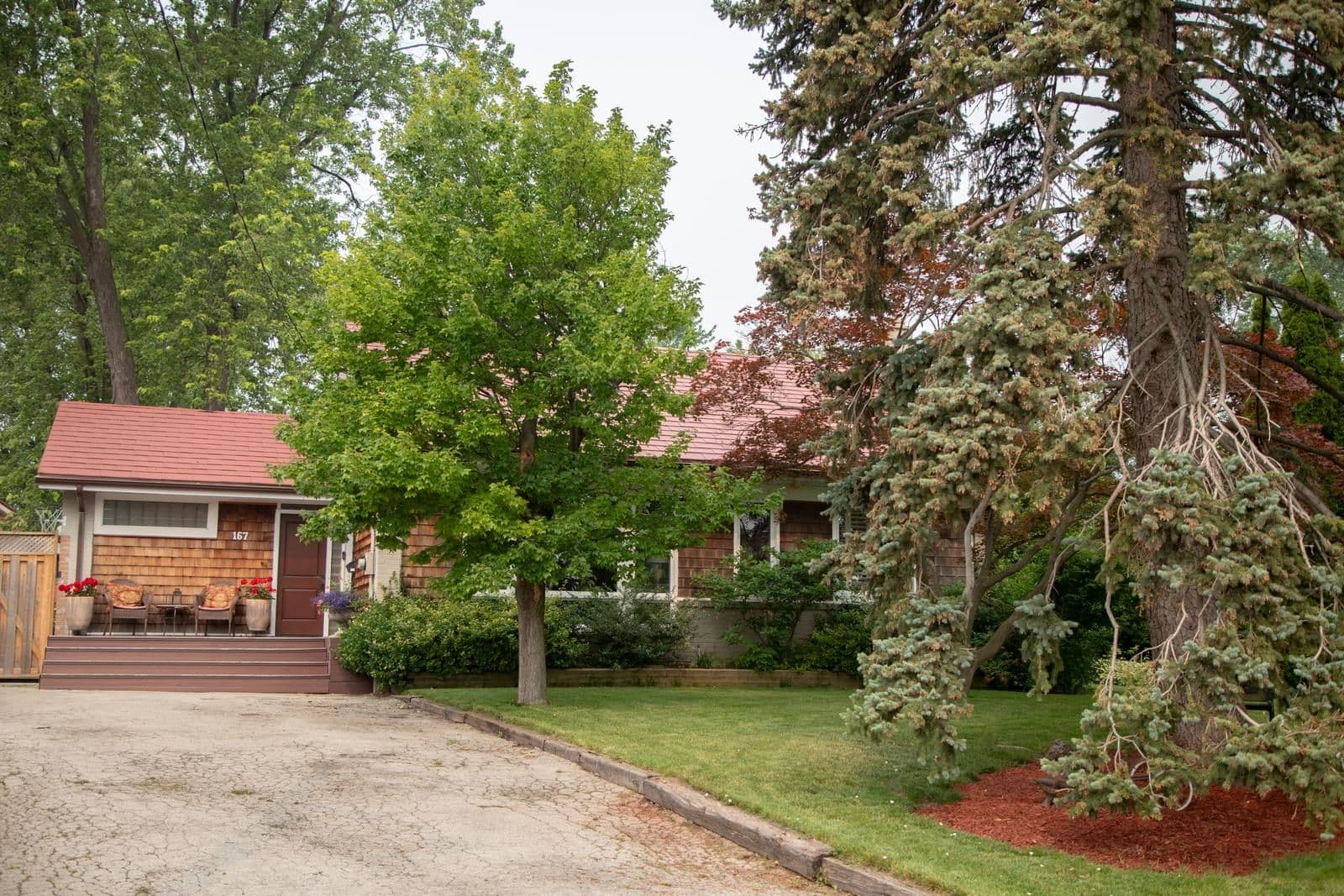 167 Oliver Place, Oakville, ON L6H 1K9