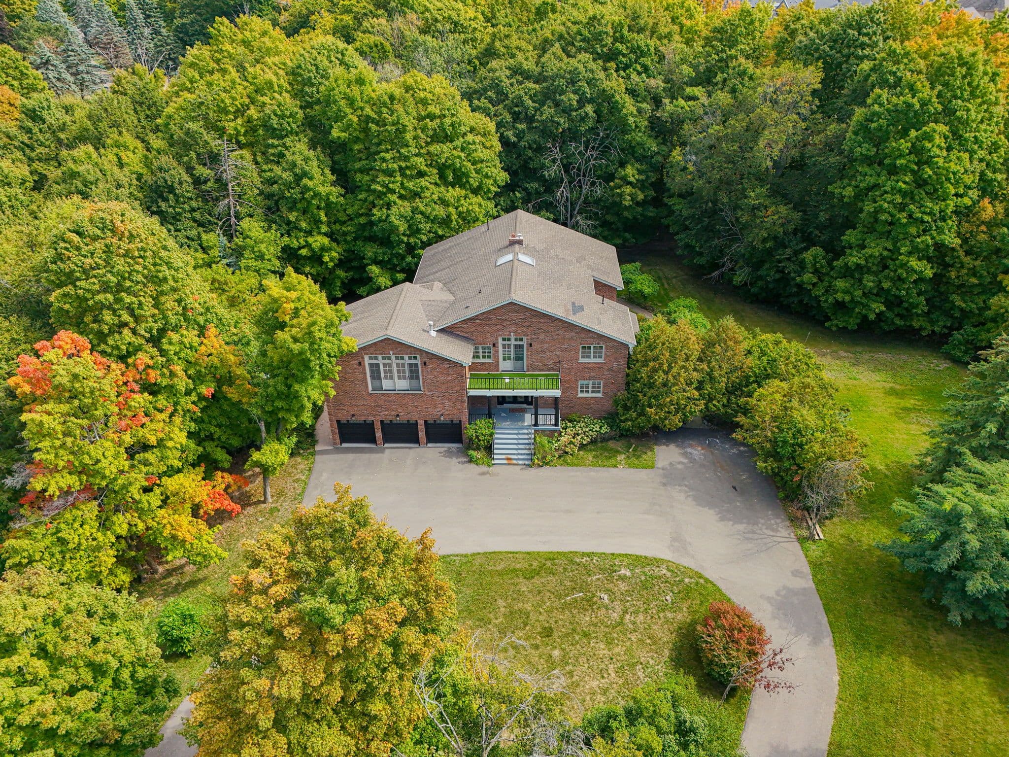 61 Petermar Drive, Vaughan, ON L4H 4X5