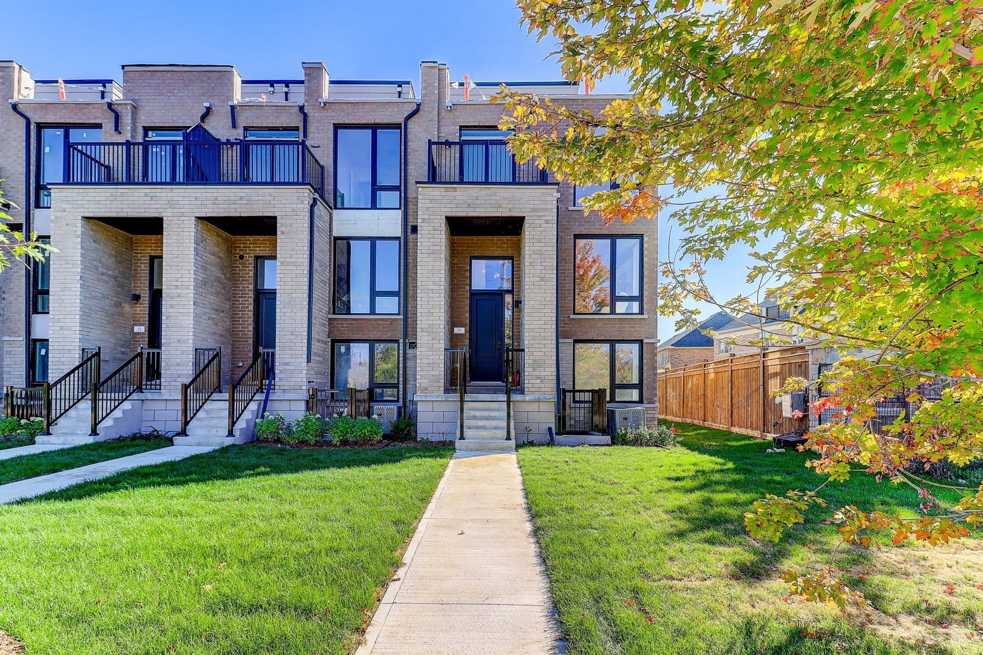 77 Jefferson Side Road, Richmond Hill, ON L4E 1M1