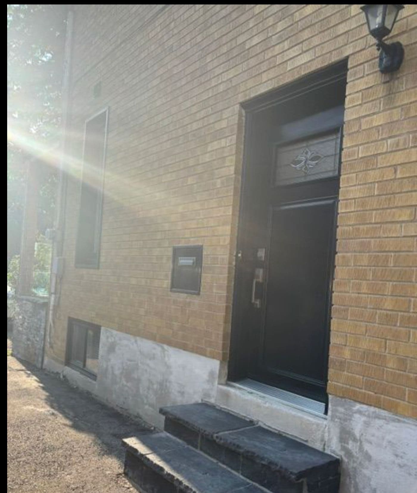 1341 Freeport Drive Bsmt, Mississauga, ON L5C 1S5