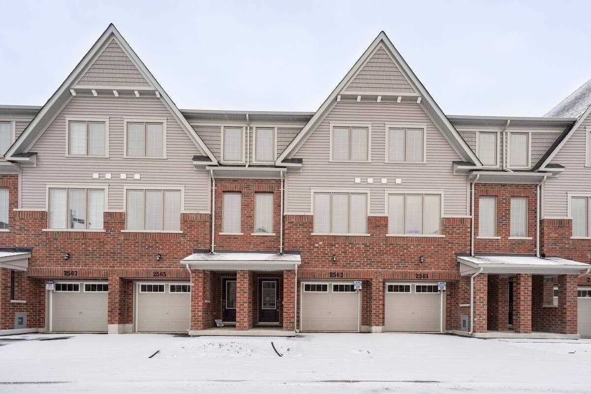 2563 Mojave Path, Oshawa, ON L1L 0P9