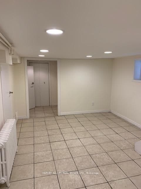 541 Palmerston Boulevard 3, Toronto C01, ON M6G 2P4