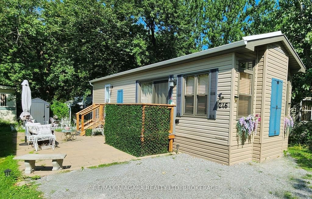 8845 Lundy's Lane 246, Niagara Falls, ON L2H 1H5