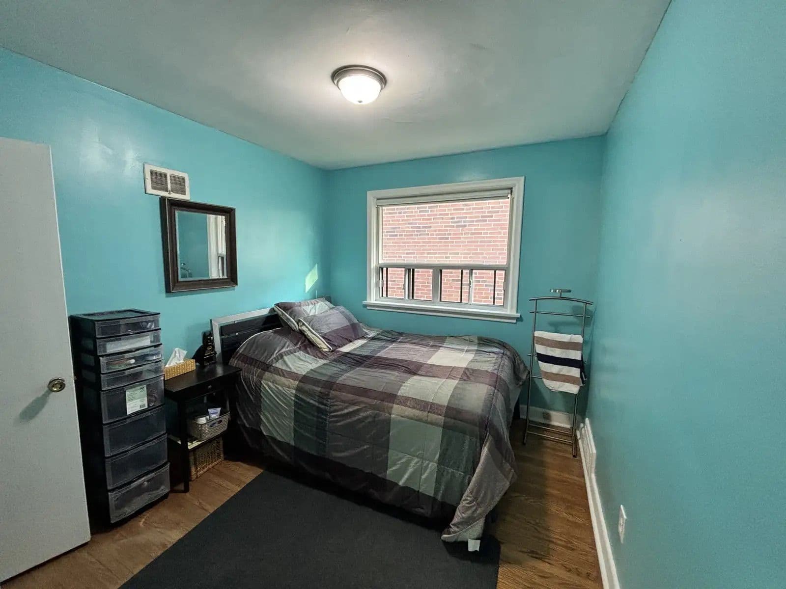 106 Botfield Avenue, Toronto W08, ON M9B 4E5