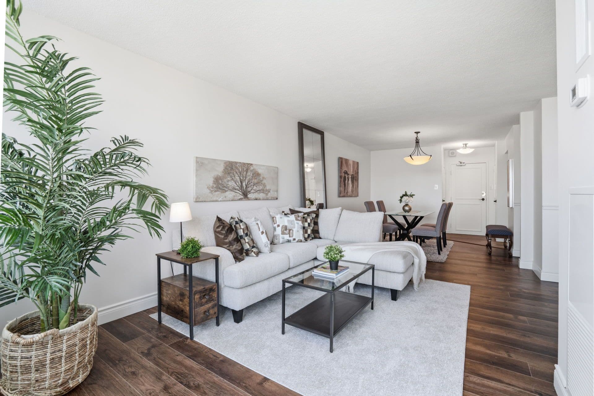 3100 Kirwin Avenue 2707, Mississauga, ON L5A 3S6