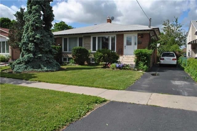 28 Roywood Drive, Toronto C13, ON M3A 2C6