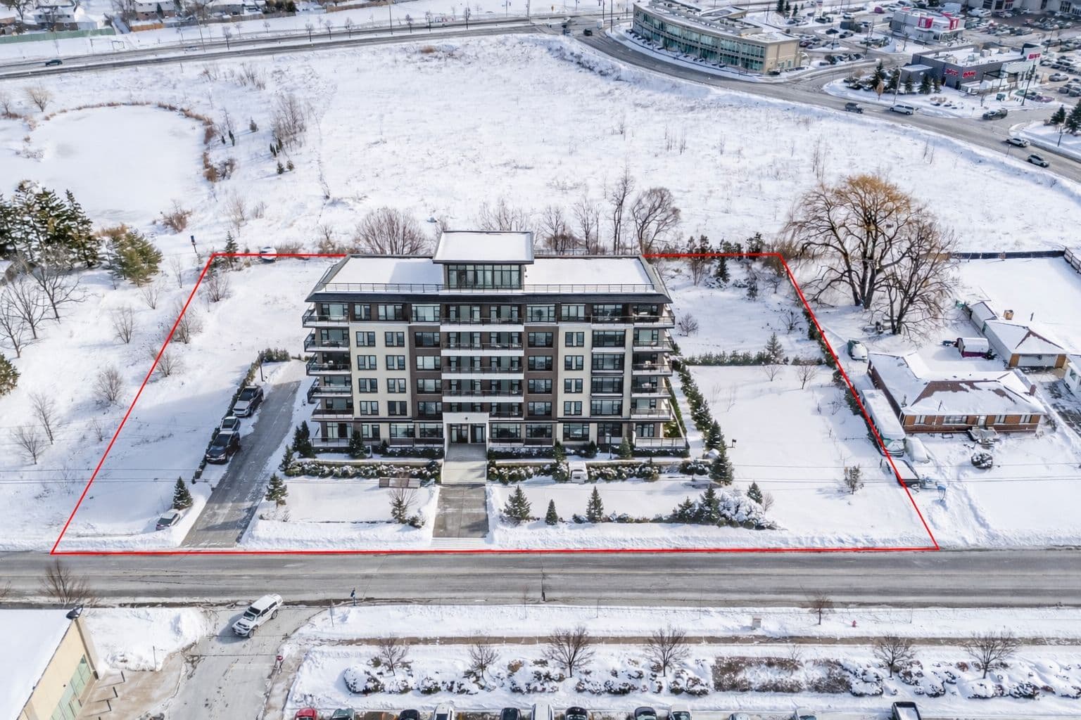 202-196 Upper Mount Albion Road, Hamilton, ON L8J 1V4