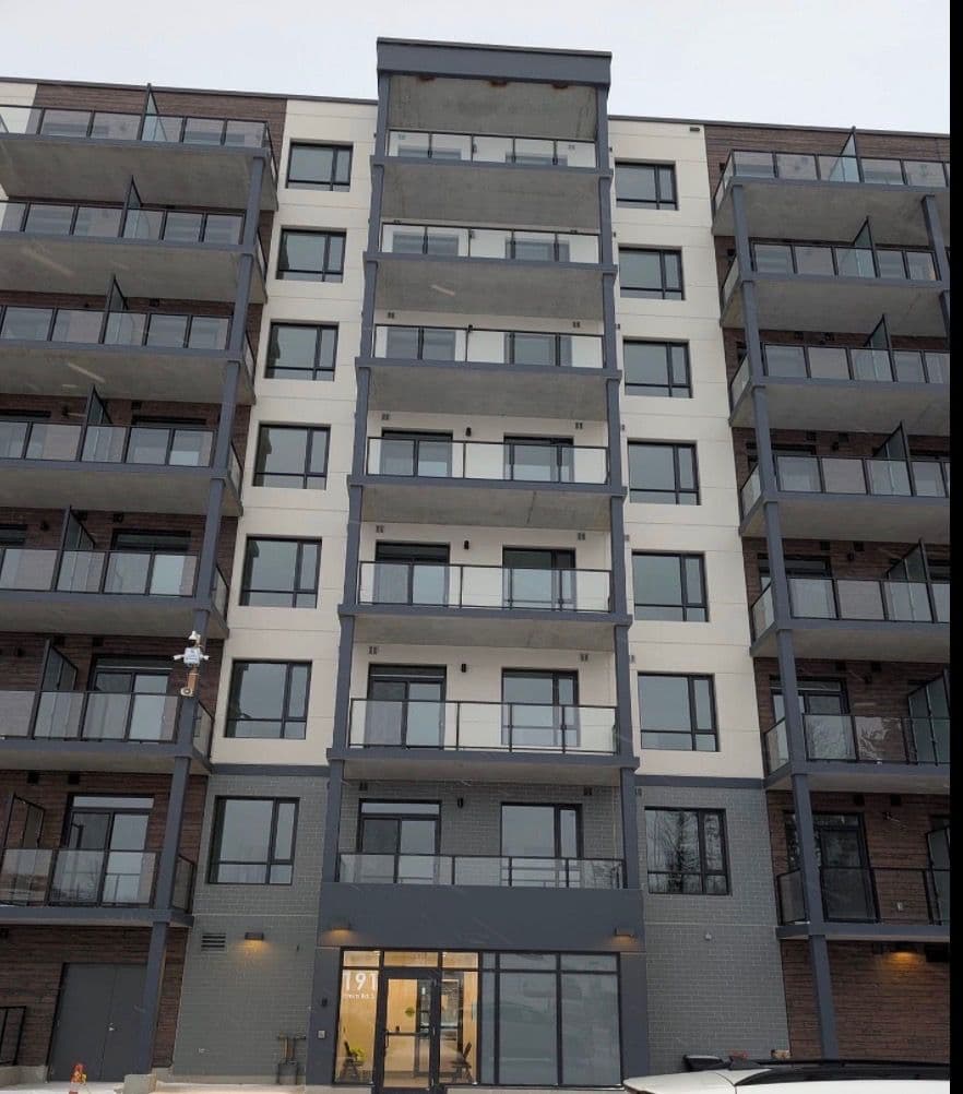 191 ELMIRA Road 210, Guelph, ON N1K 0E5