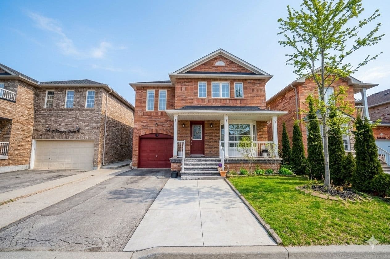 11 Schooner Drive, Brampton, ON L7A 2Y9