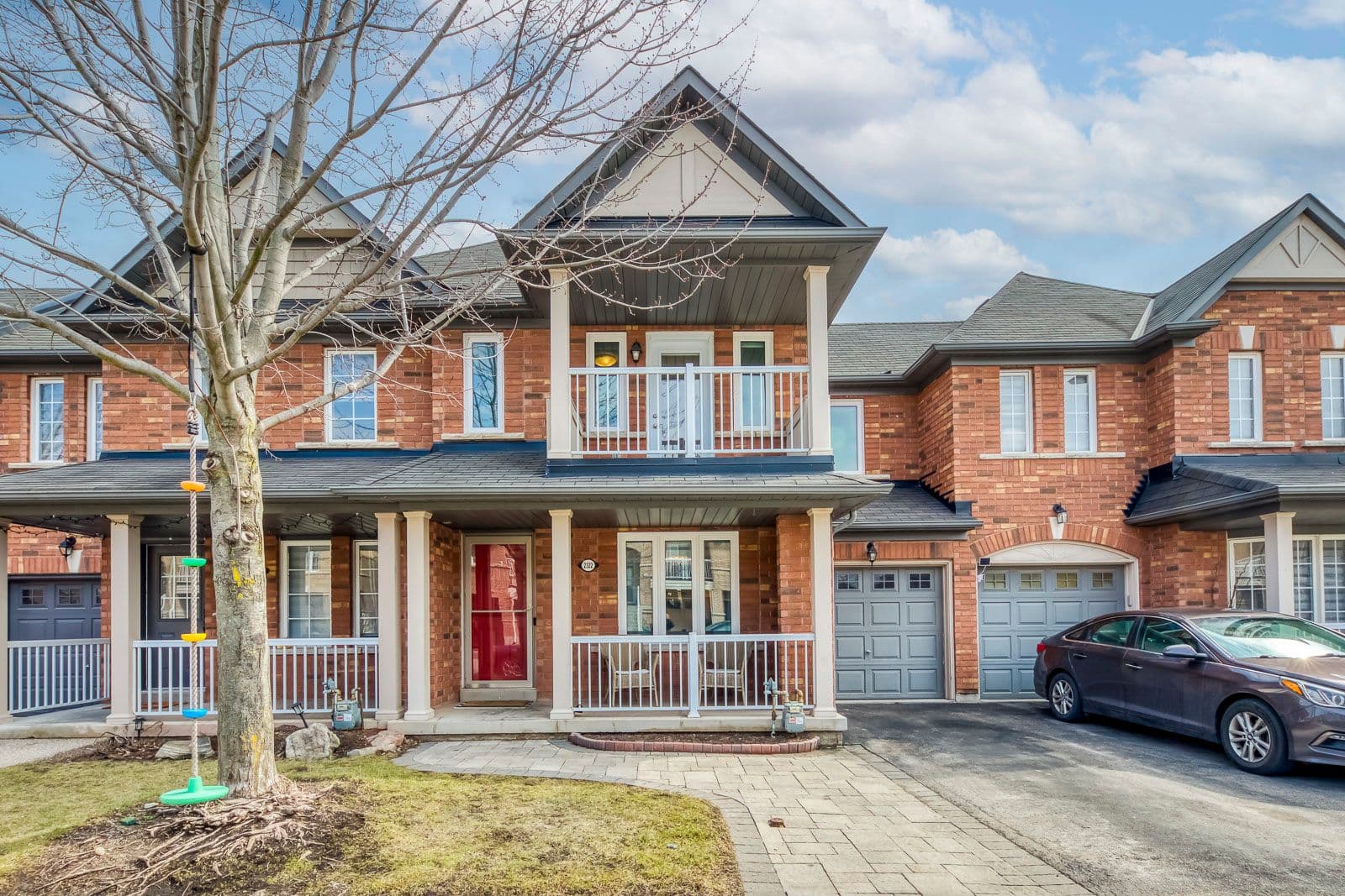 2322 Saddlecreek Crescent, Oakville, ON L6M 5J7