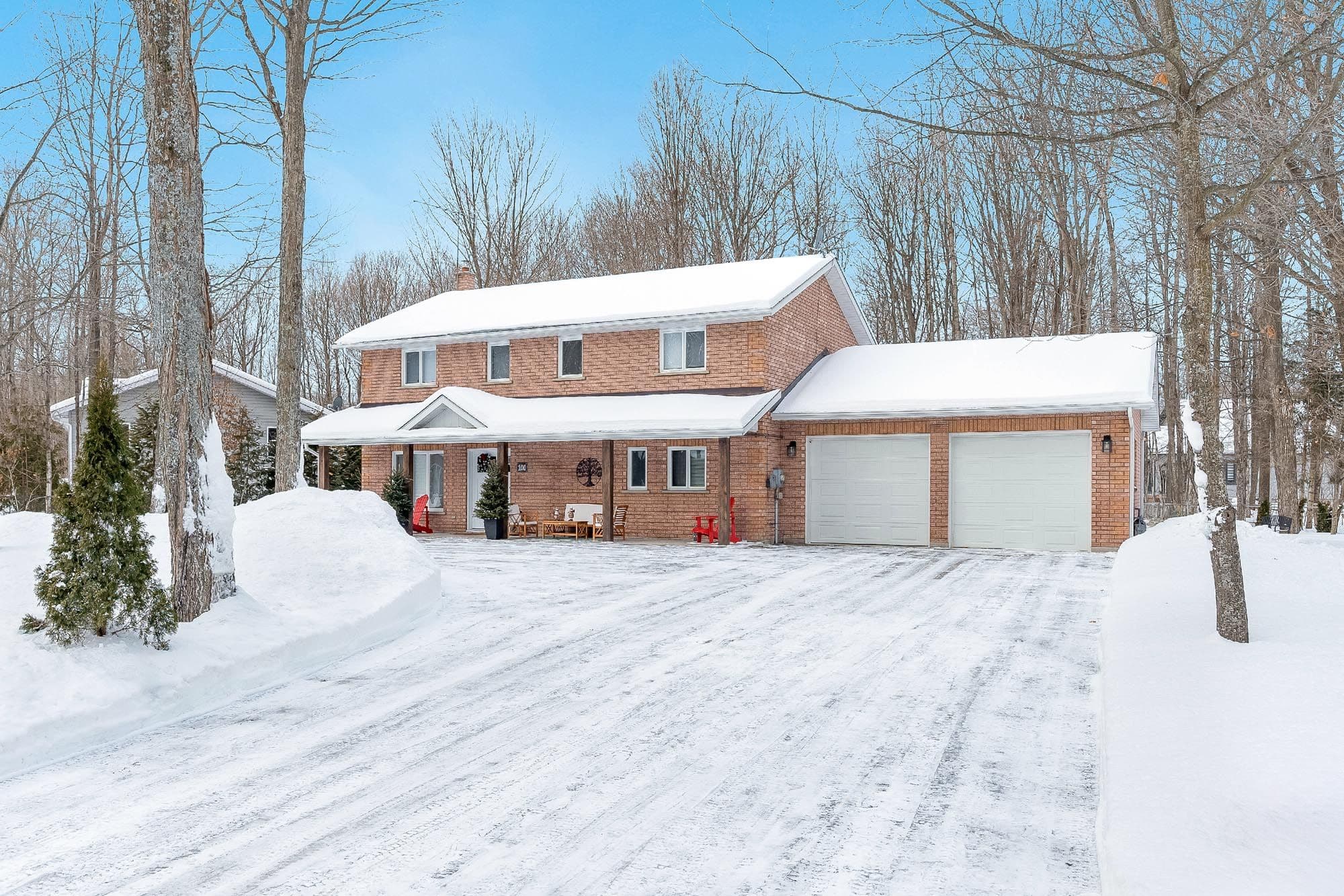 100 Desroches Trail, Tiny, ON L9M 0H9