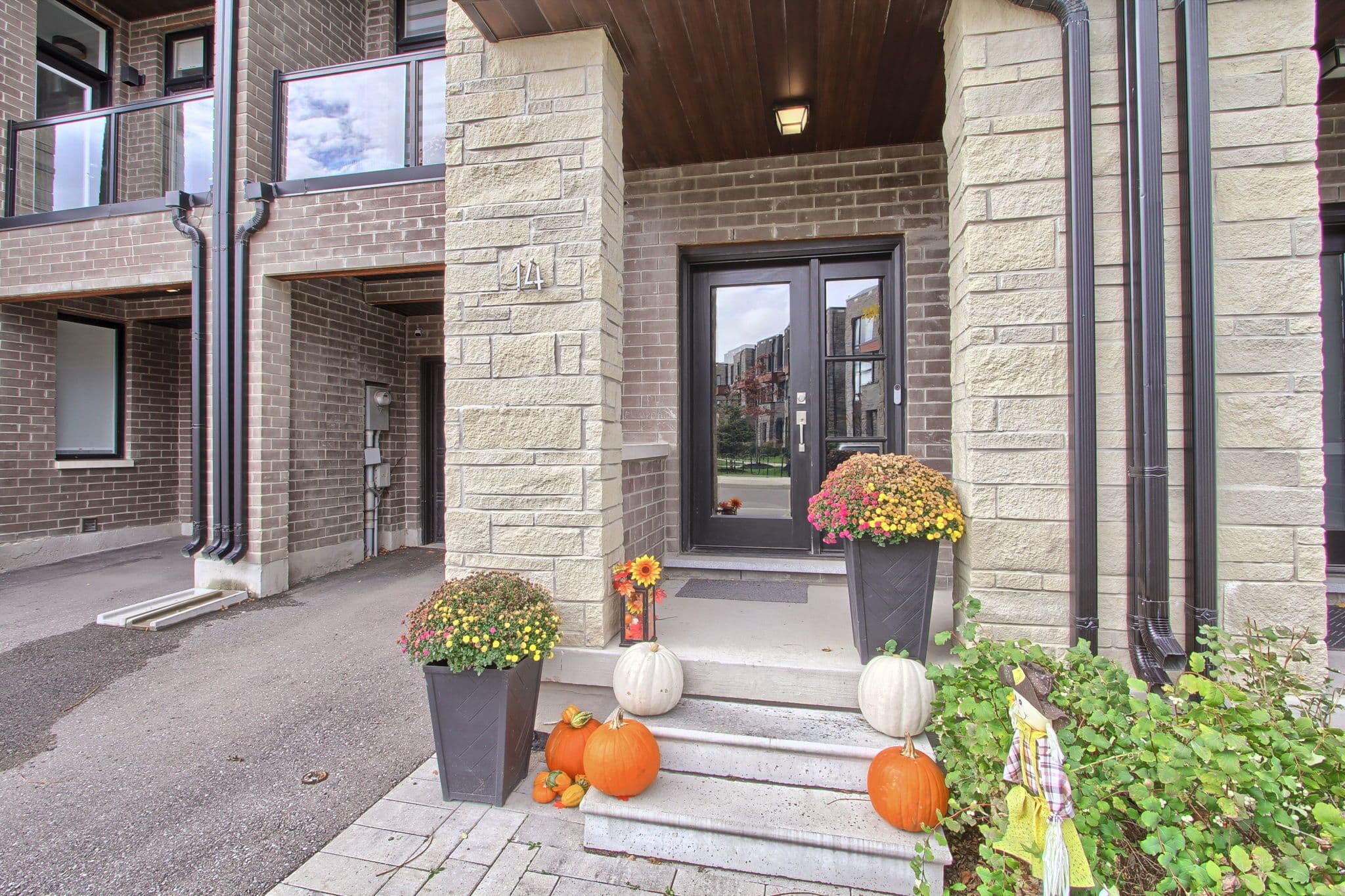 14 Pageant Avenue, Vaughan, ON L4H 4R3