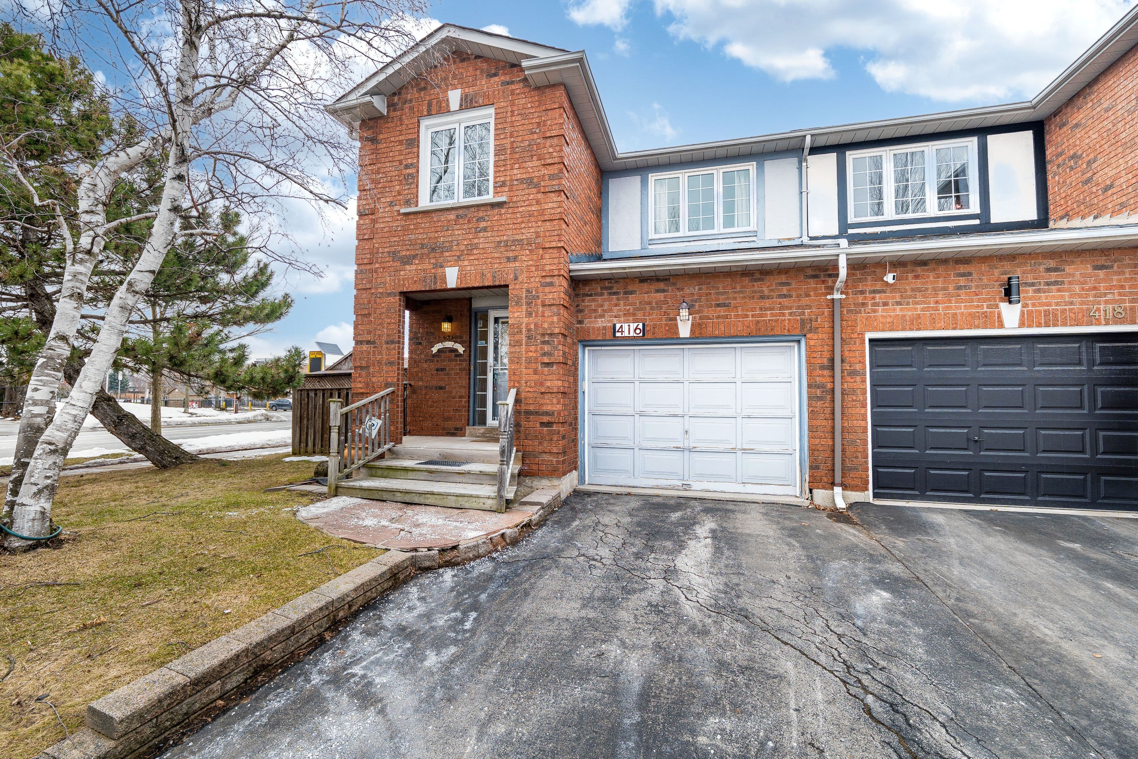 416 Marlatt Drive, Oakville, ON L6H 5X5