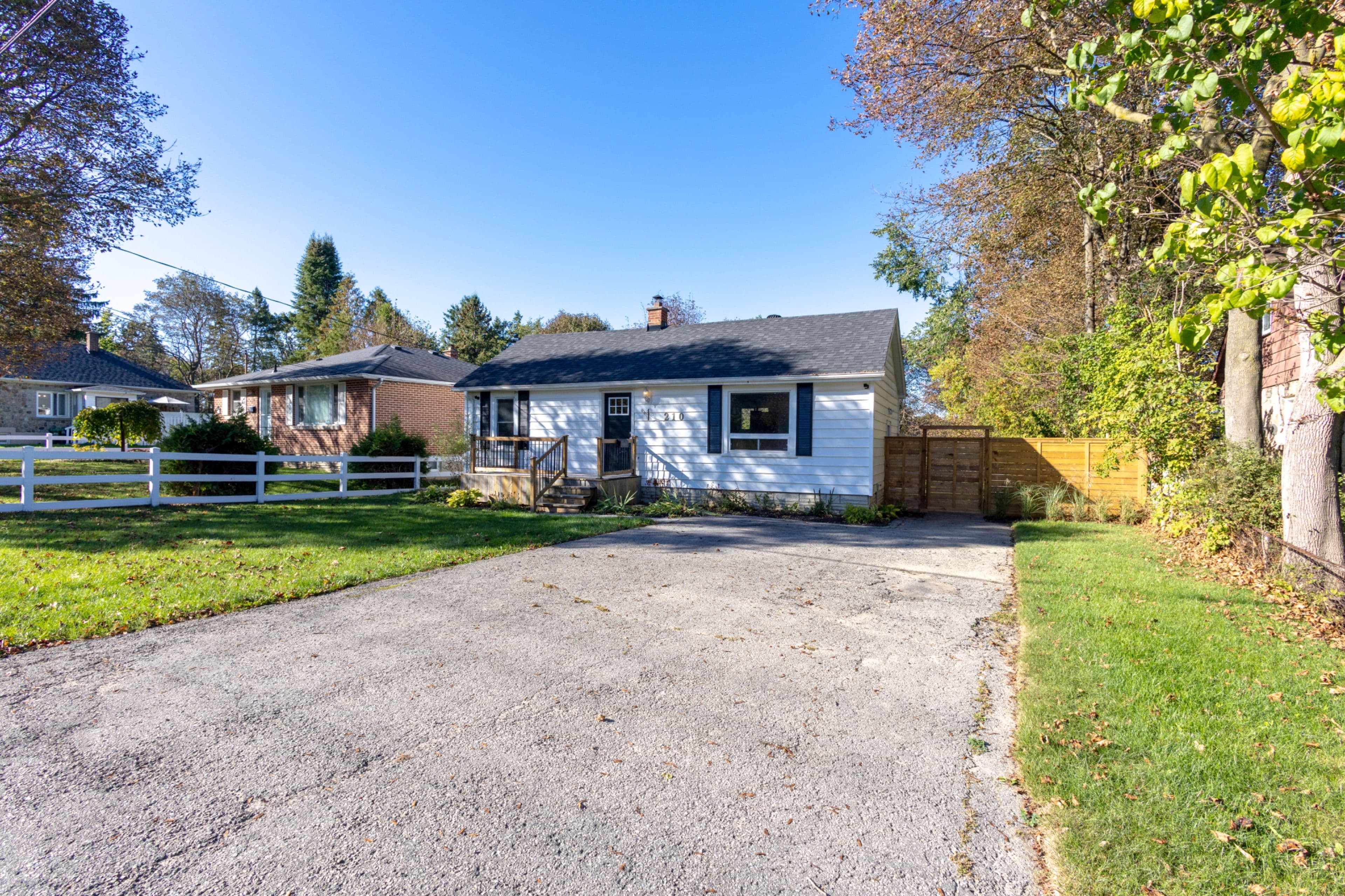 210 Cox Mill Road, Barrie, ON L4N 4G5
