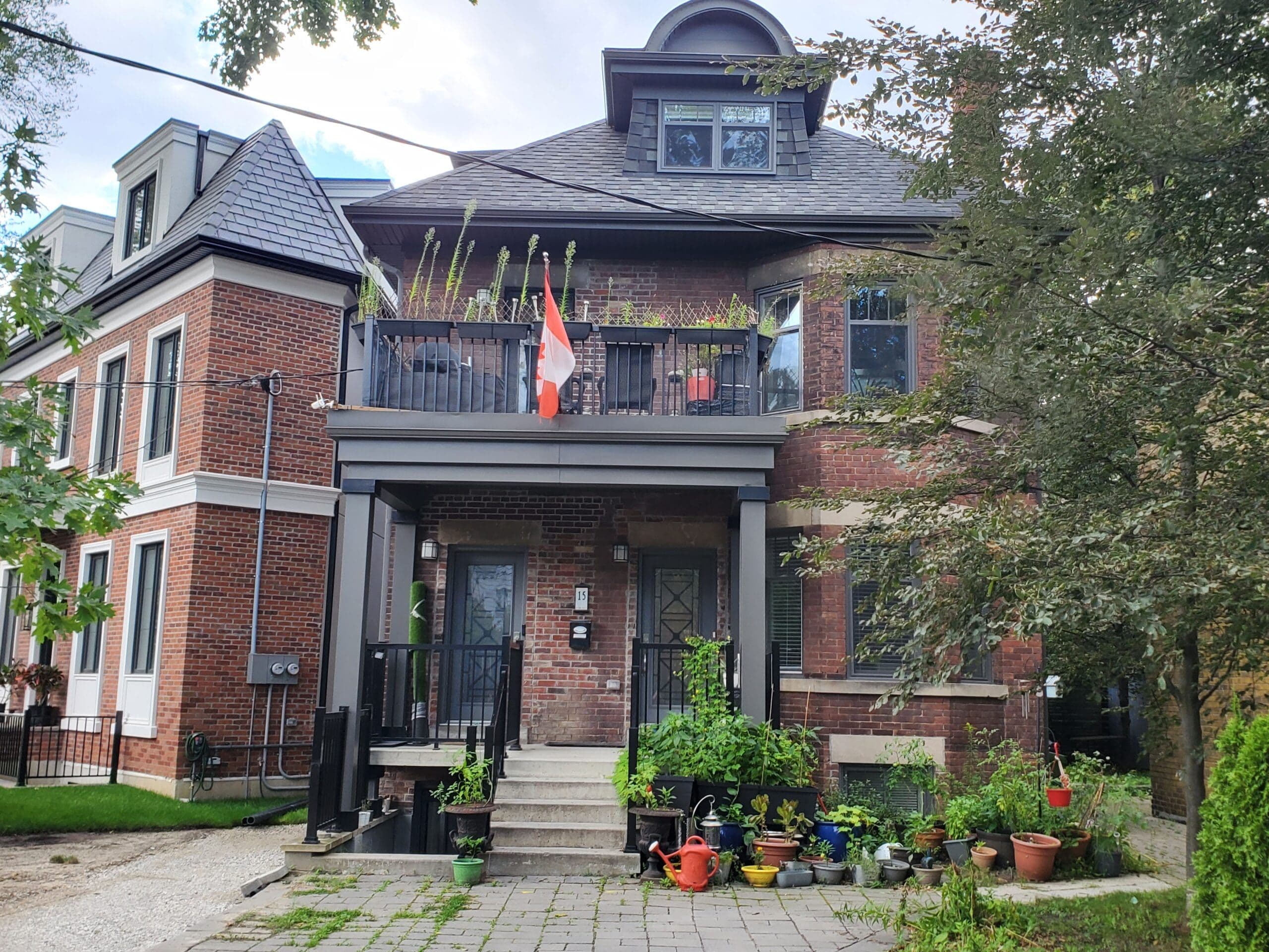 15 Highview Crescent B1, Toronto W03, ON M6H 2Y3
