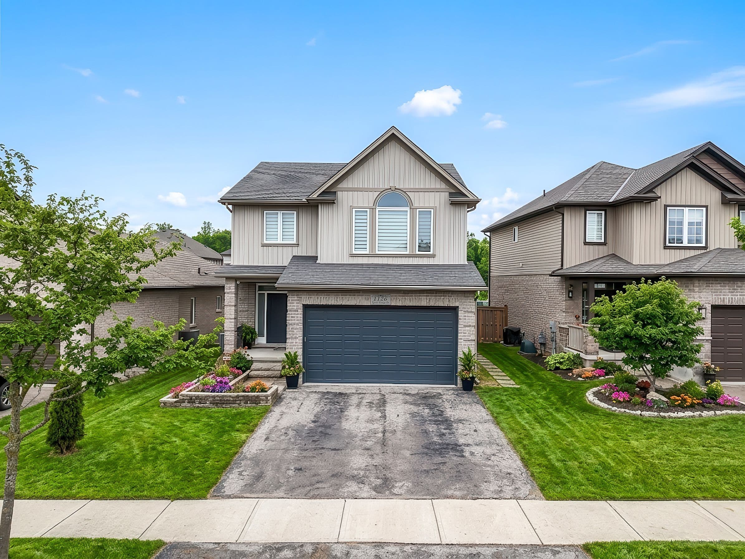 1126 NORTH WENIGE Drive, London North, ON N5X 4K5